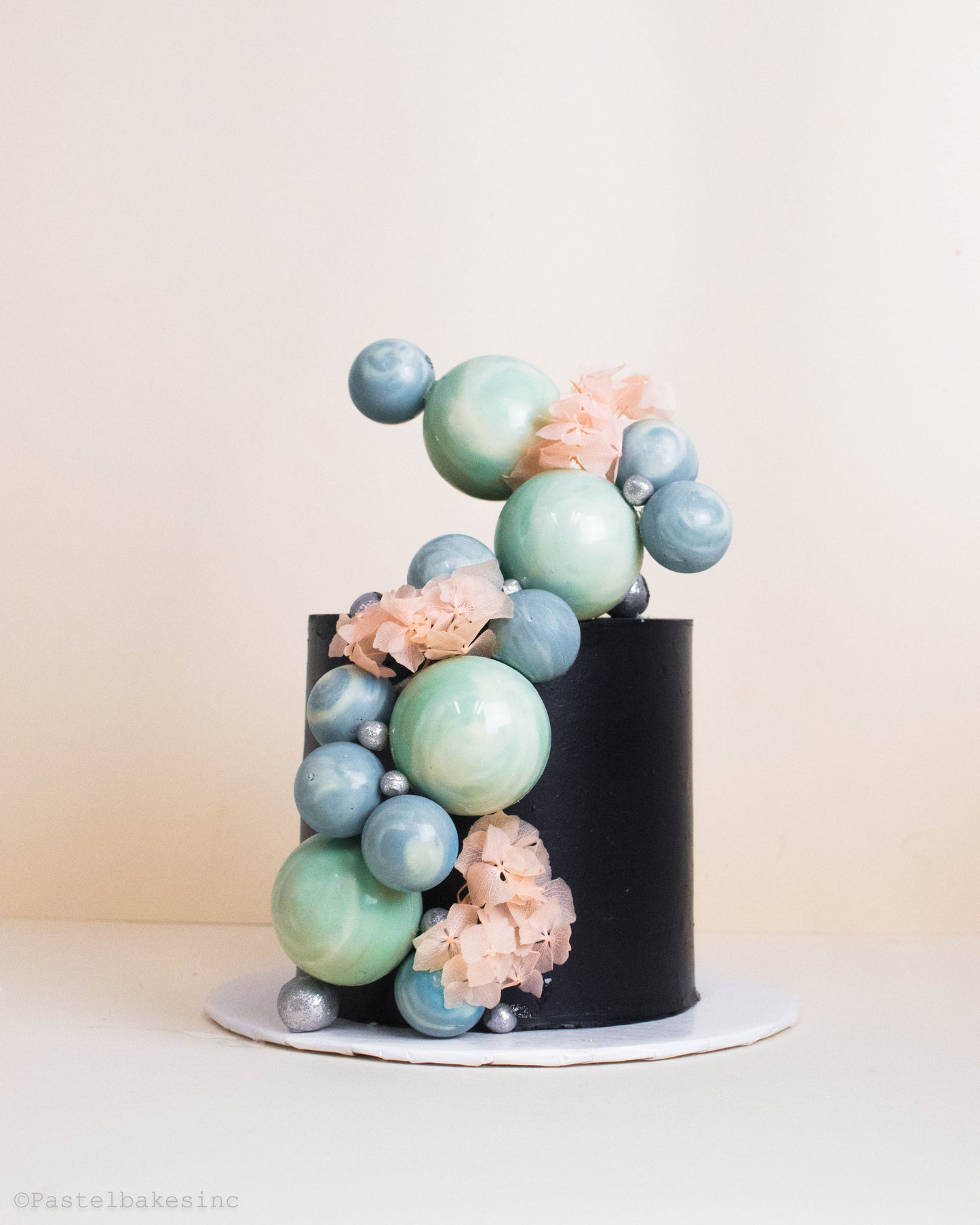 Custom Cake/Cupcake Design