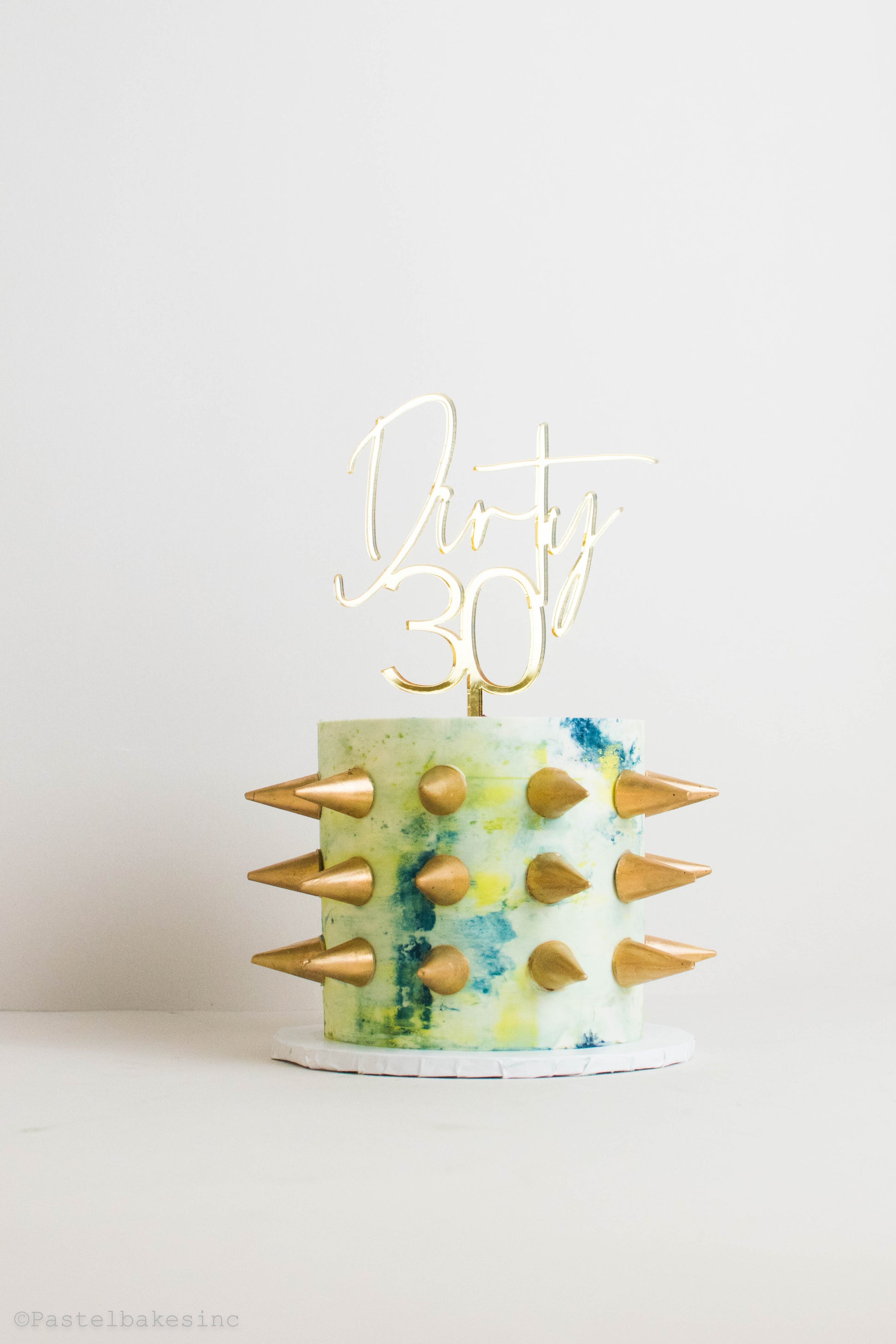 Custom Cake/Cupcake Design.